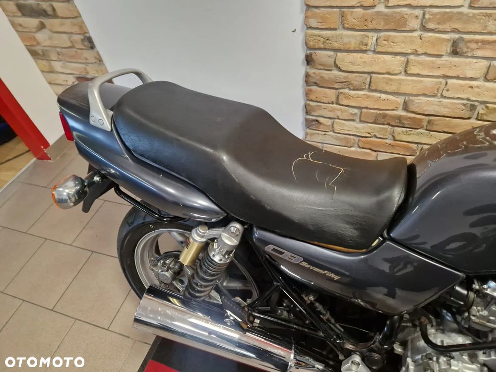Honda CB - 23