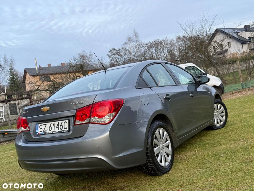 Chevrolet Cruze - 4