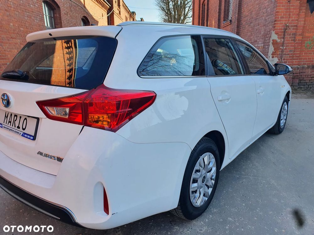 Toyota Auris 1.8 HSD Prestige - 4