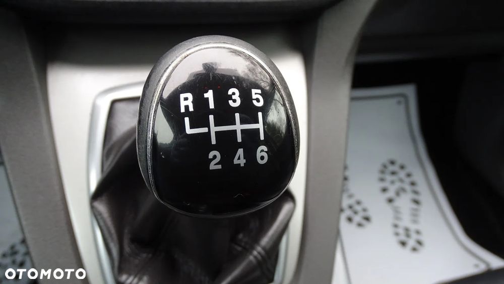 Ford Kuga 2.0 TDCi Titanium - 22