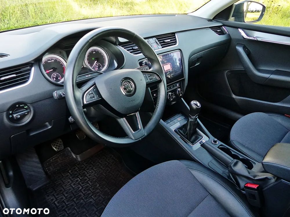 Skoda Octavia 2.0 TDI Style - 20