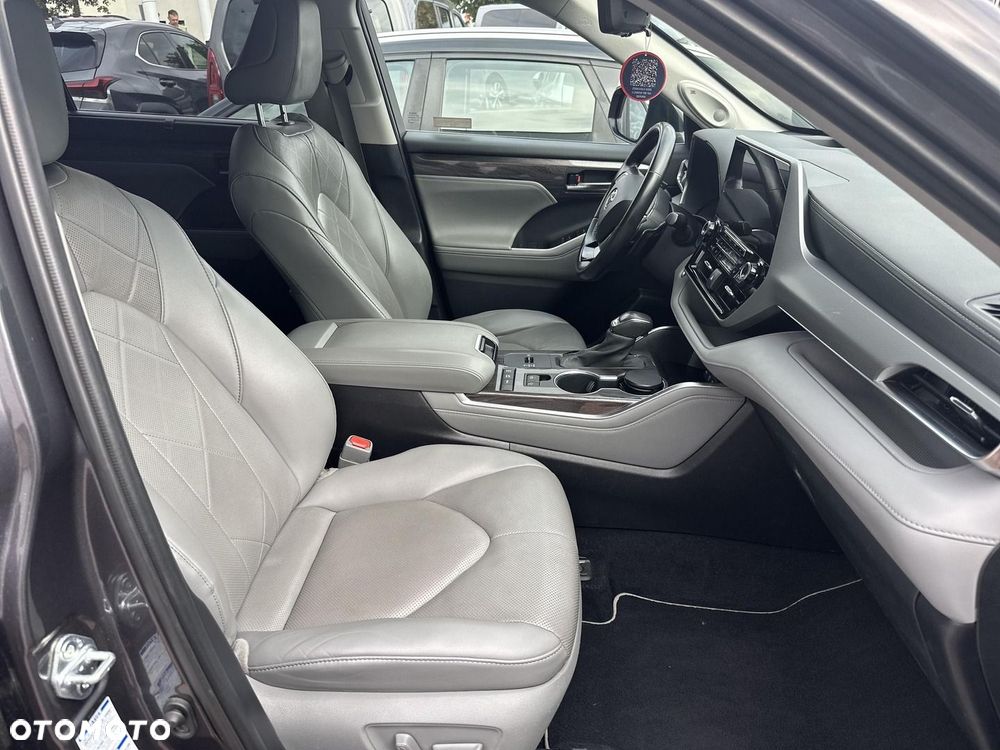 Toyota Highlander - 12