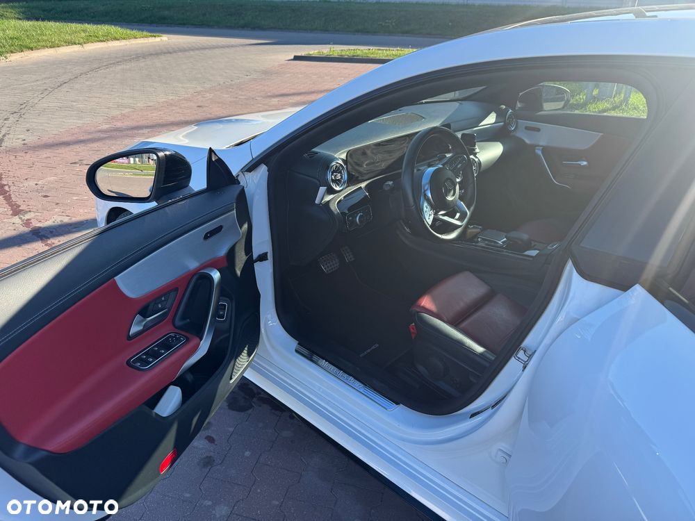 Mercedes-Benz CLA 250 4-Matic AMG Line 7G-DCT - 8