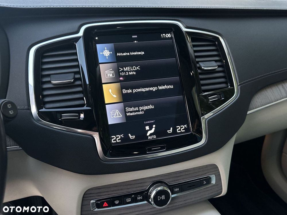 Volvo XC 90 - 25