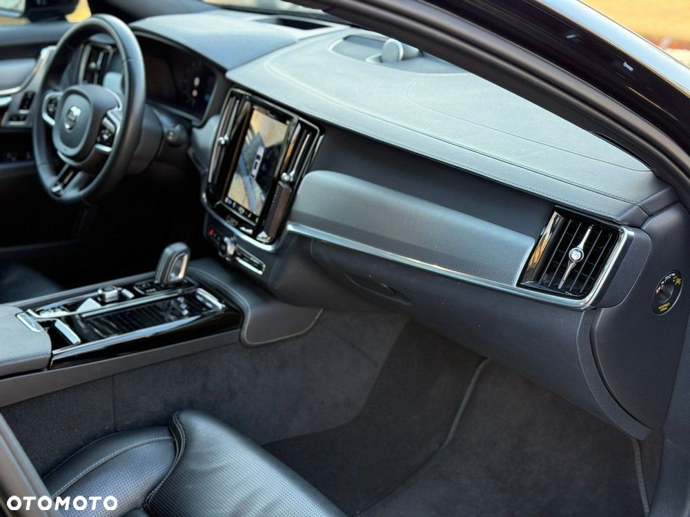 Volvo V90 T8 AWD Plug-In Hybrid R-Design - 16