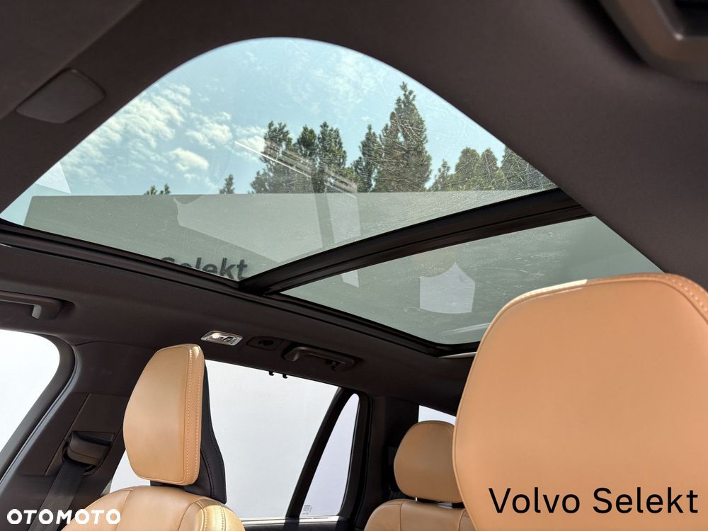 Volvo XC 90 - 21