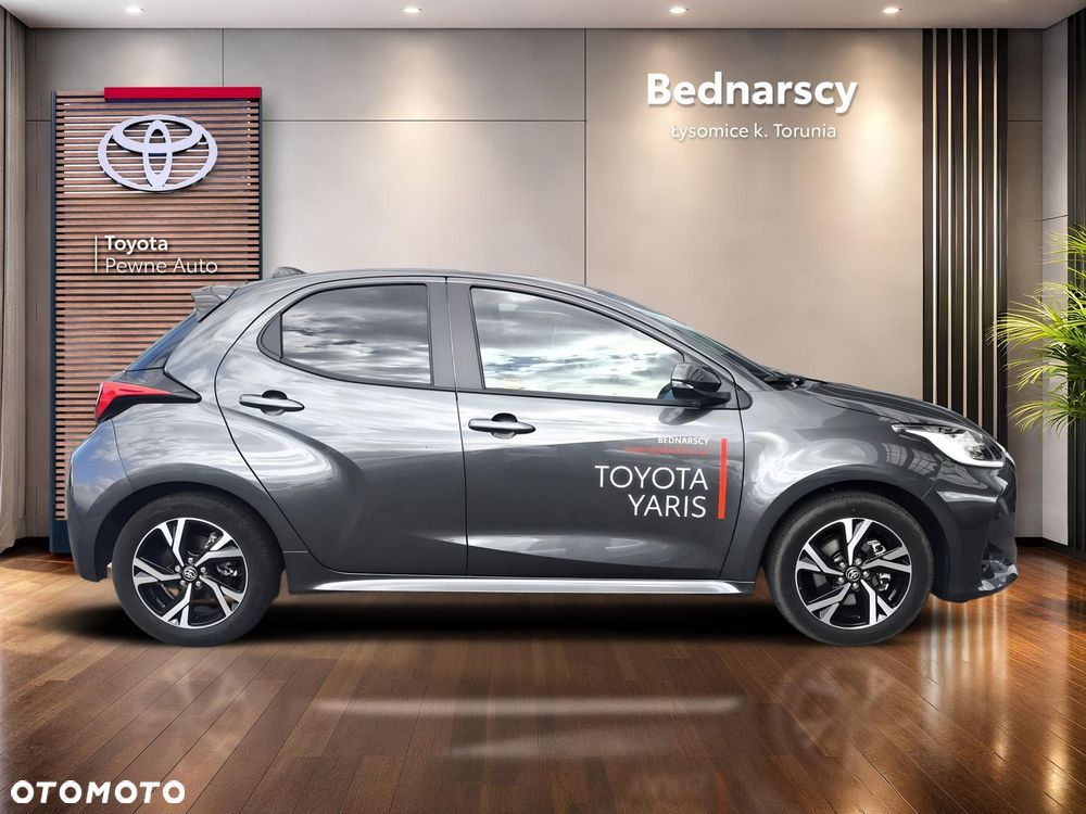 Toyota Yaris Hybrid 1.5 Style - 6