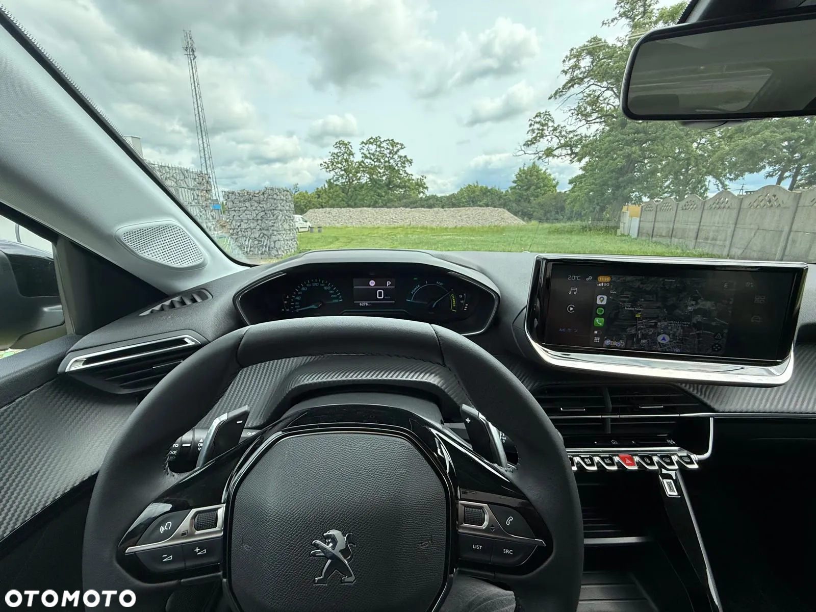 Peugeot 208 - 12