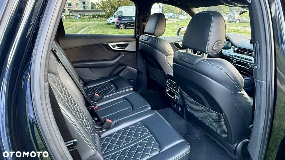 Audi SQ7 - 12