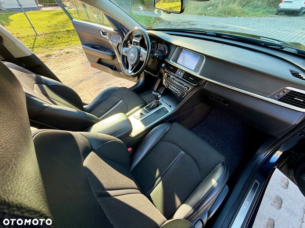 Kia Optima - 37