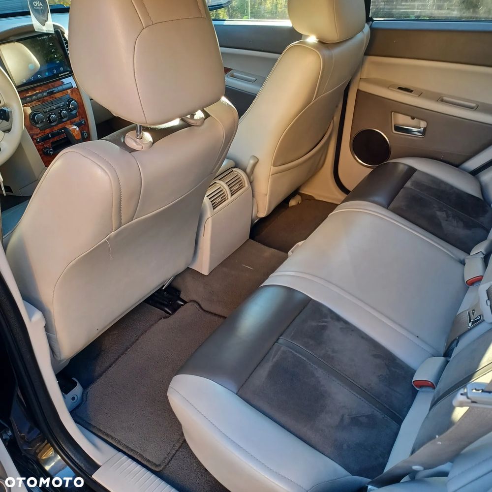 Jeep Grand Cherokee - 9