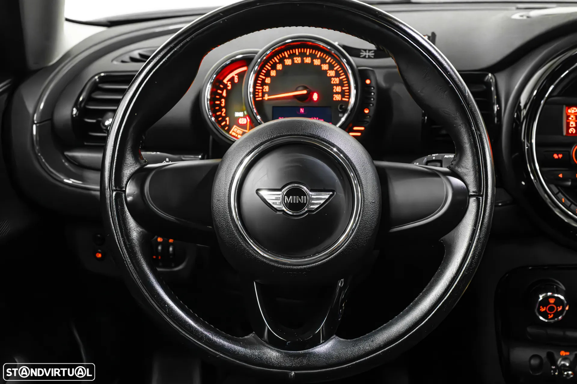 MINI Clubman One D Essential - 16