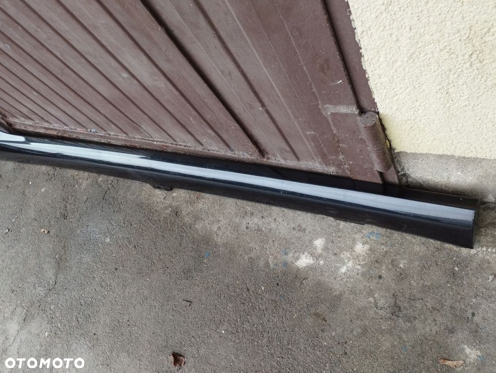 próg prawy vw golf v 5 gti 1k3 3d - 3