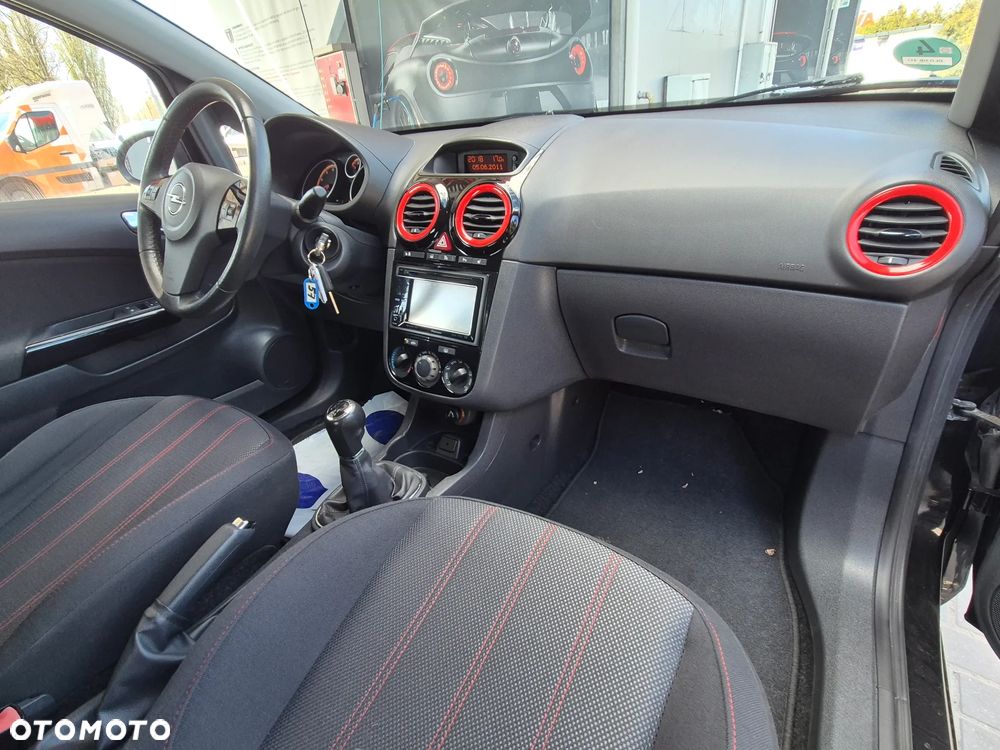 Opel Corsa 1.4 16V Color Elegance - 32