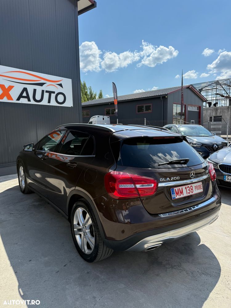 Mercedes-Benz GLA 200 d 7G-DCT Style - 13