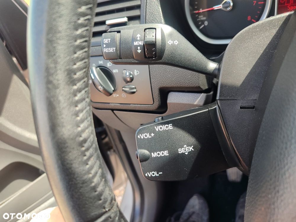 Ford C-MAX - 16