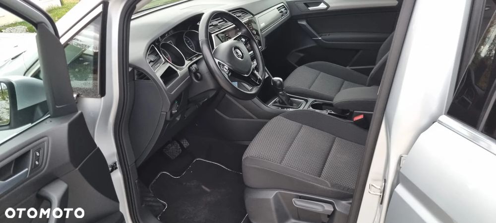 Volkswagen Touran 1.6 TDI SCR (BlueMotion Technology) DSG Comfortline - 10