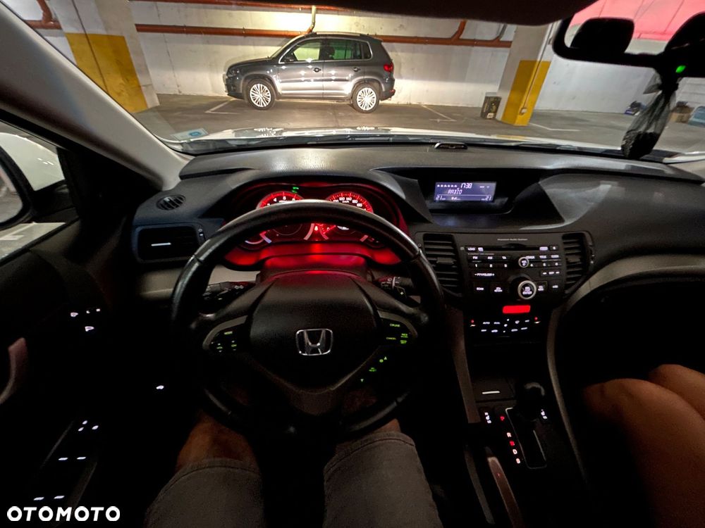 Honda Accord 2.4 Executive - 21