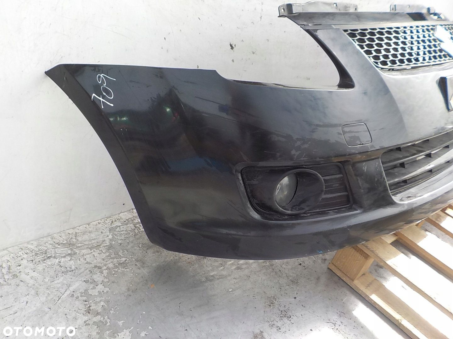709 SUZUKI SWIFT III MK6 LIFT MZ, EZ ZDERZAK PRZÓD - 13