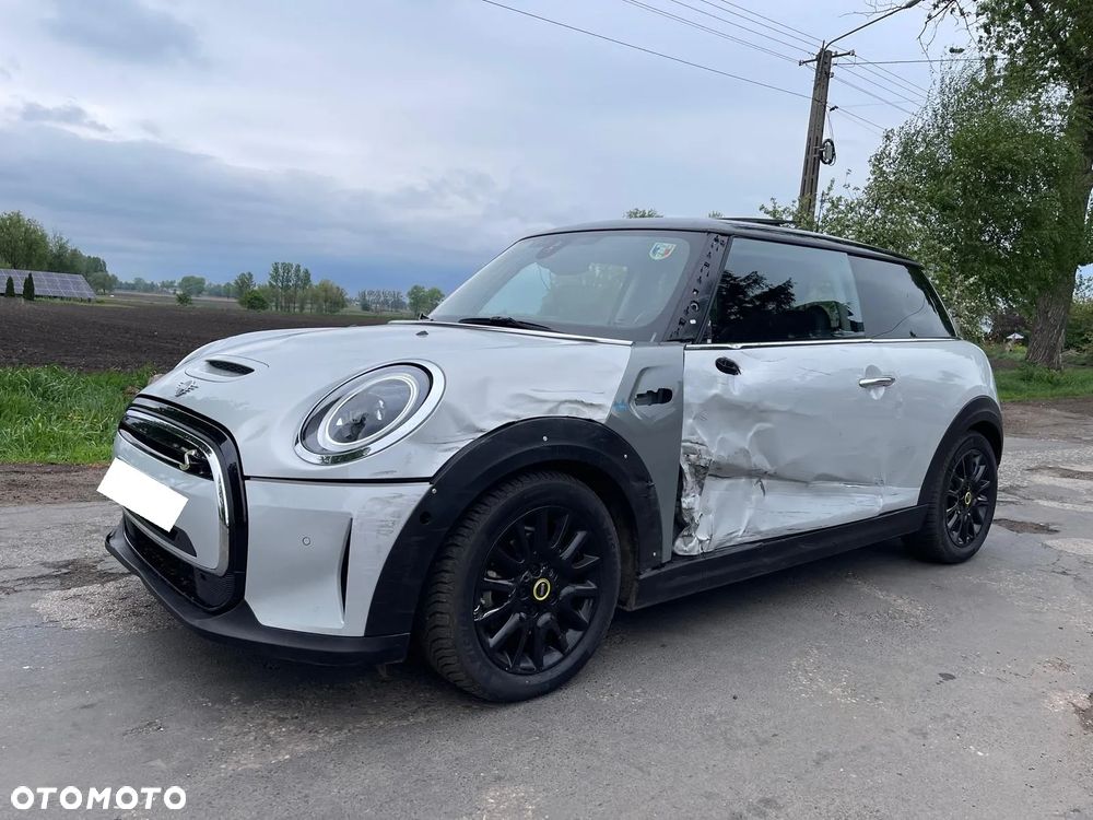 MINI Cooper SE Trim M - 5