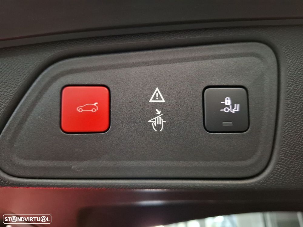 Peugeot 3008 1.5 BlueHDi GT Line - 29