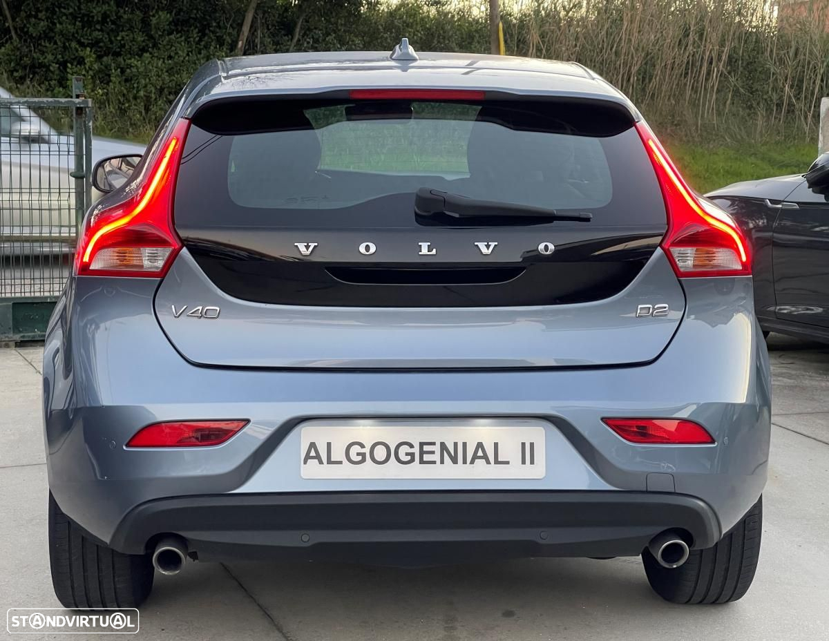 Volvo V40 2.0 D2 Momentum Eco - 7