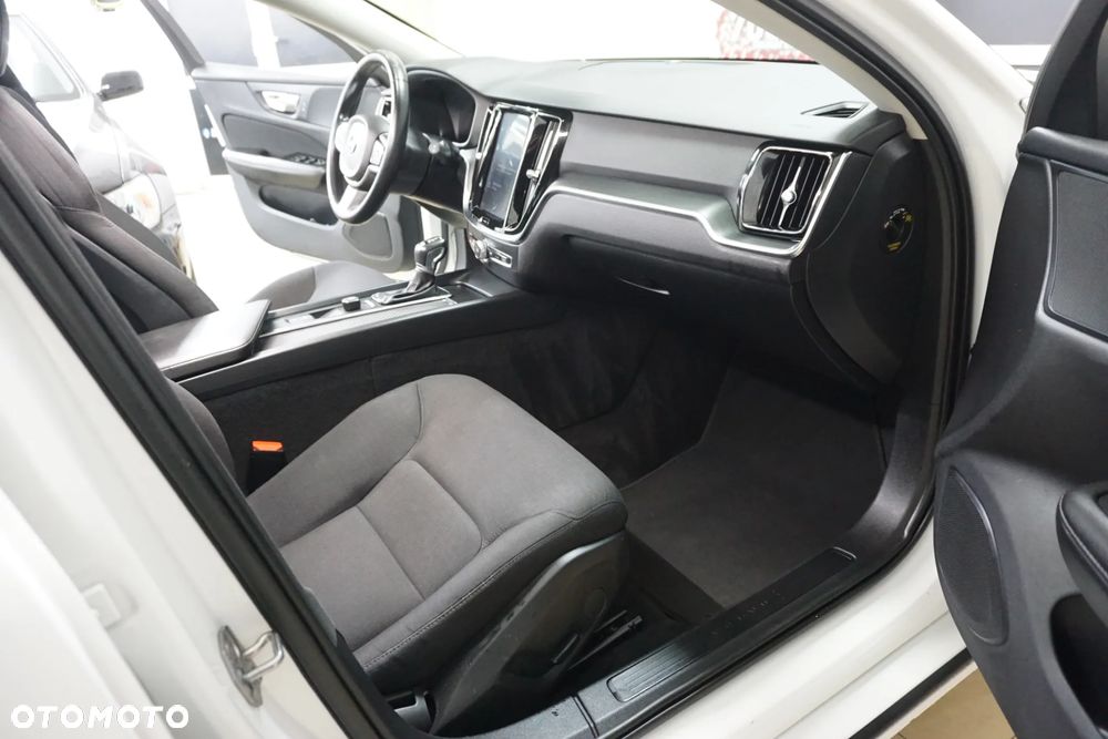 Volvo V60 D3 Geartronic - 24
