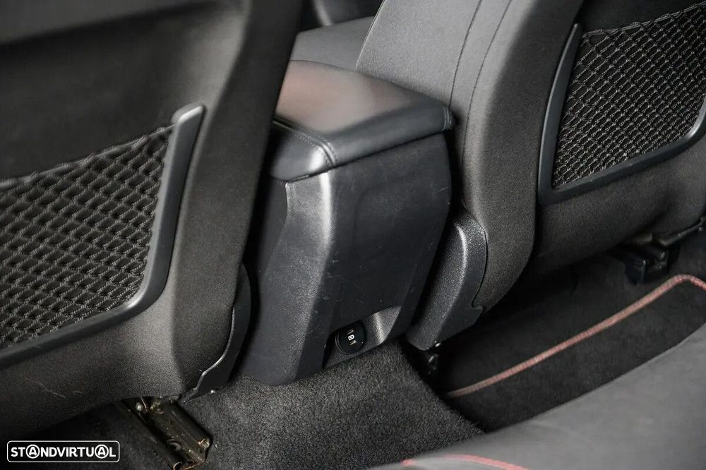 Ford Focus SW 1.0 EcoBoost ST-Line - 28