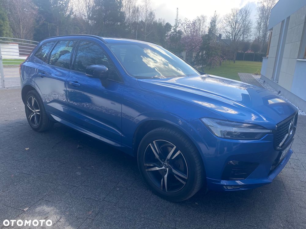 Volvo XC 60 B4 D AWD Momentum - 2