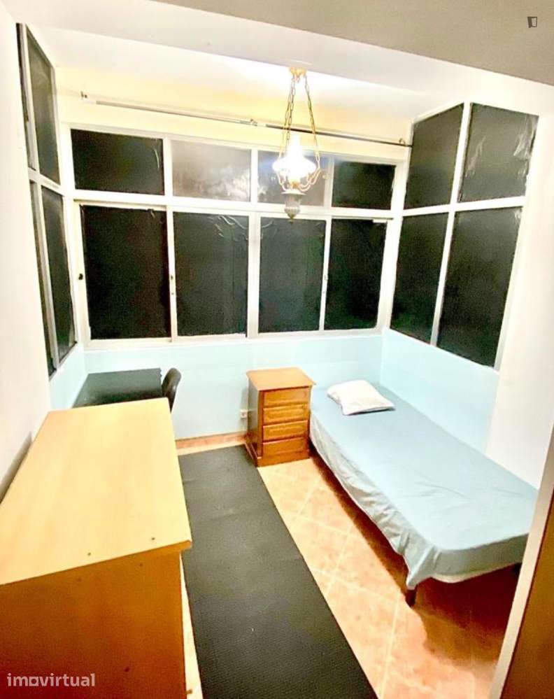 Quarto - localizado em Benfica Lisbon - Grande imagem: 5/5