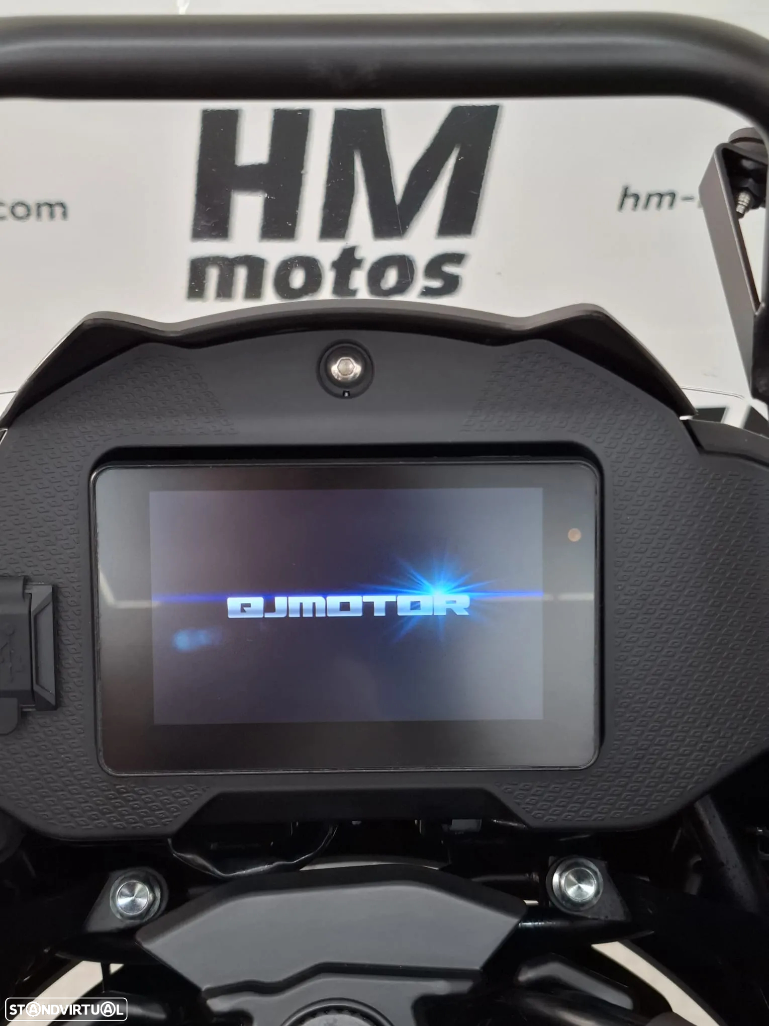 QJ Motor SRT 700X - 8