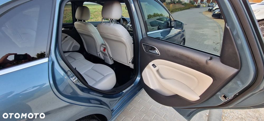 Mercedes-Benz Klasa B 200 7G-DCT - 14