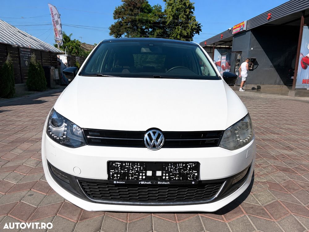 Volkswagen Polo - 1