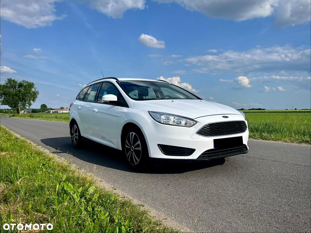 Ford Focus 1.6 TDCi DPF Start-Stopp-System SYNC Edition - 2