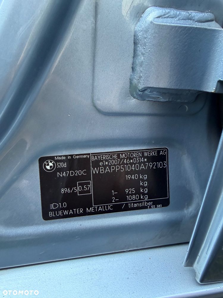 BMW Seria 3 320d DPF Efficient Dynamics Edition - 9