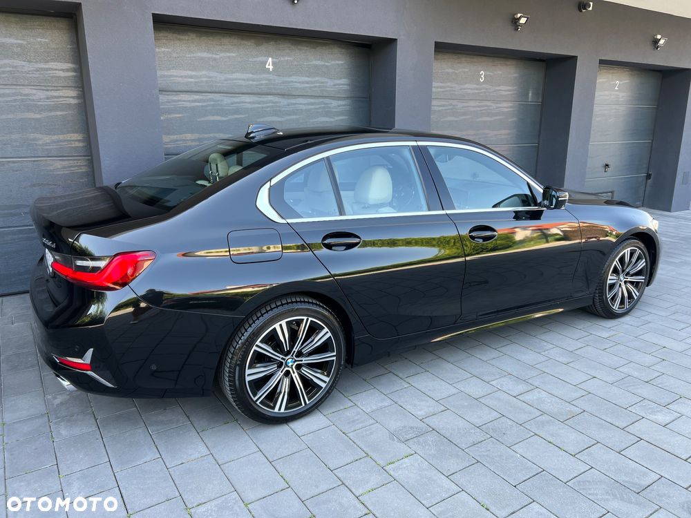 BMW Seria 3 320d Luxury Line sport - 11