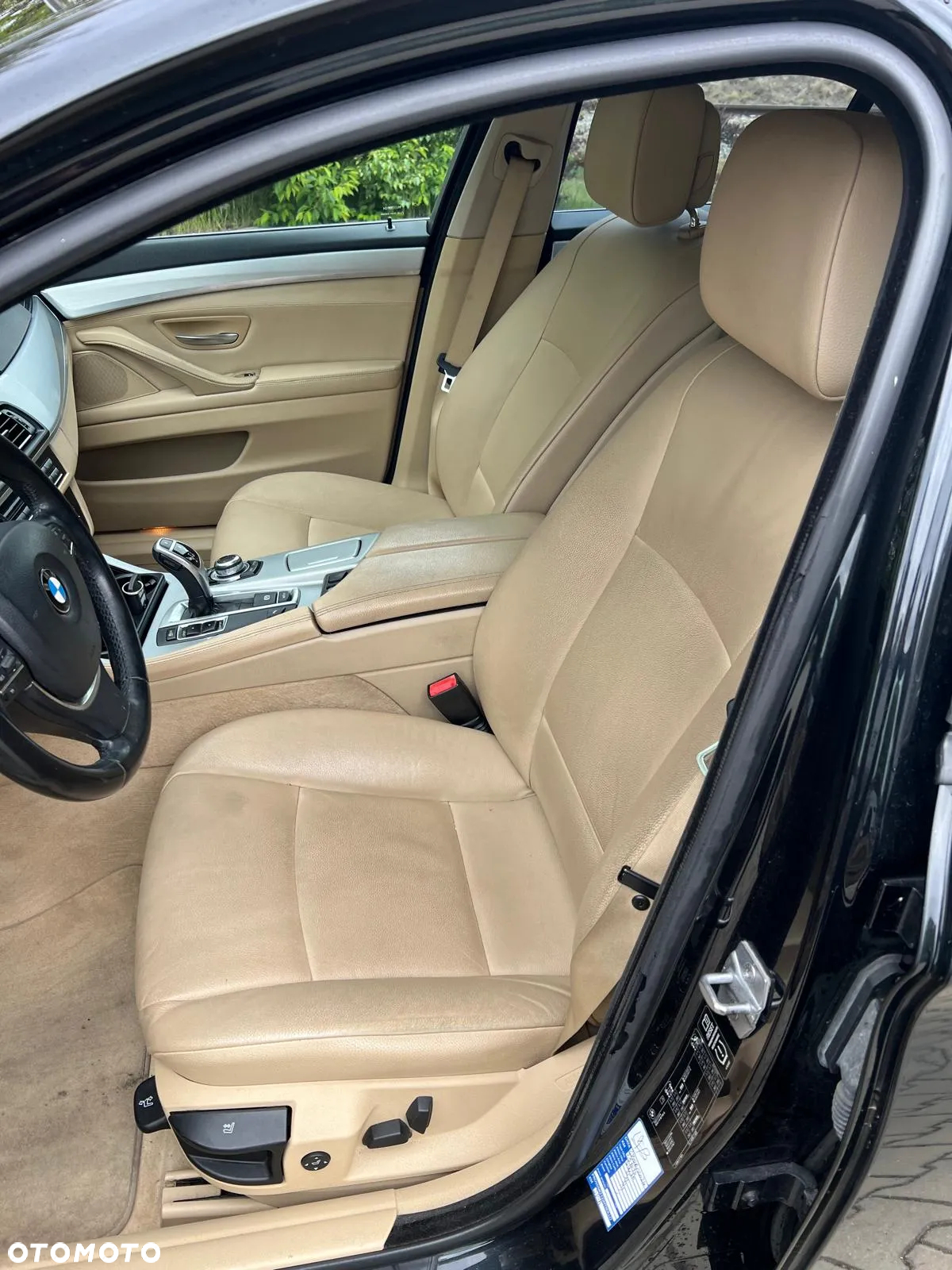 BMW Seria 5 520d - 12