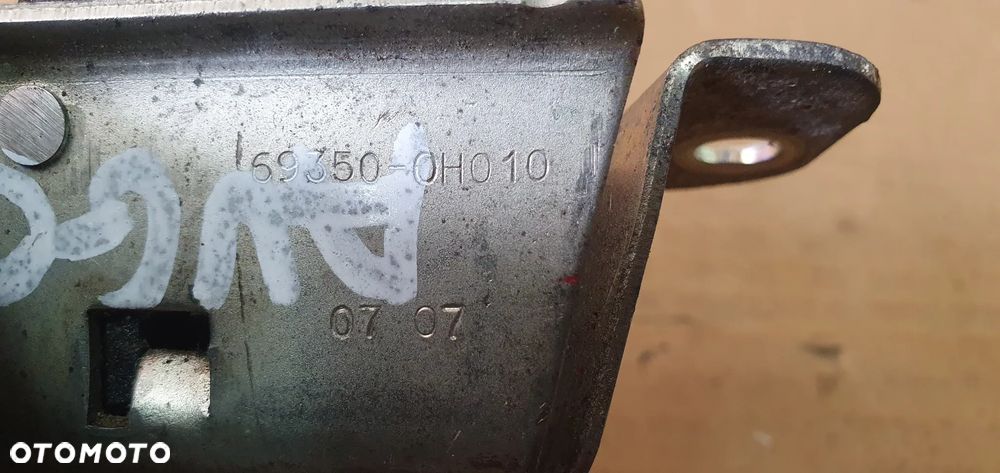 Zamek klapy bagażnika Toyota Aygo 69350-0H010 - 5