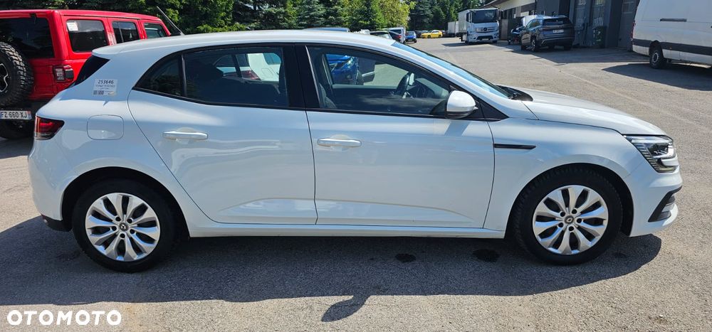 Renault Megane 1.5 dCi Energy Life EU6 - 4