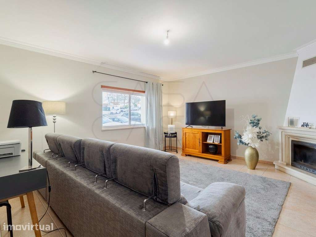 Apartamento T2 - Pinheirinhos em Setúbal com áreas generosas - Grande imagem: 3/25