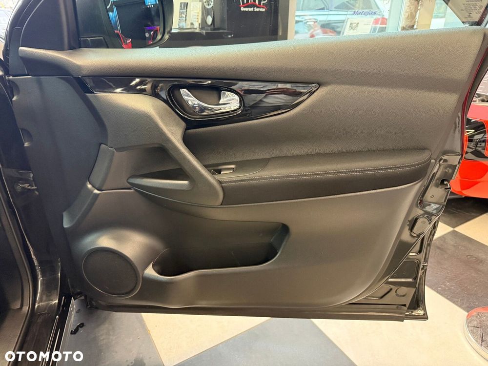 Nissan Qashqai - 12