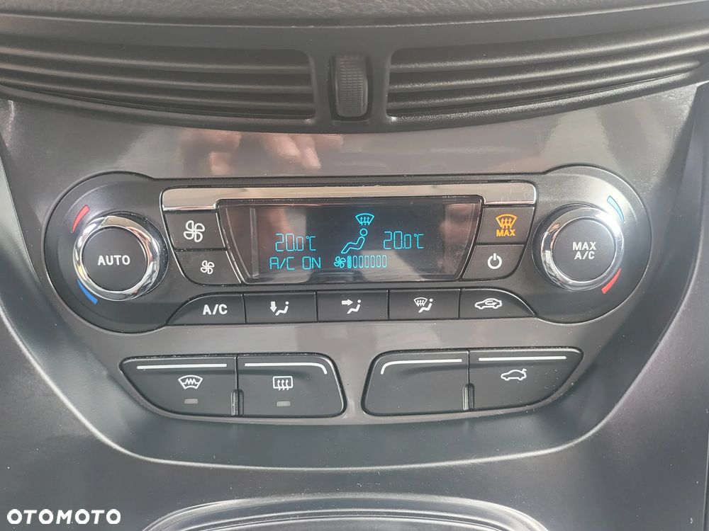Ford Kuga 2.0 TDCi 4x4 Titanium - 31