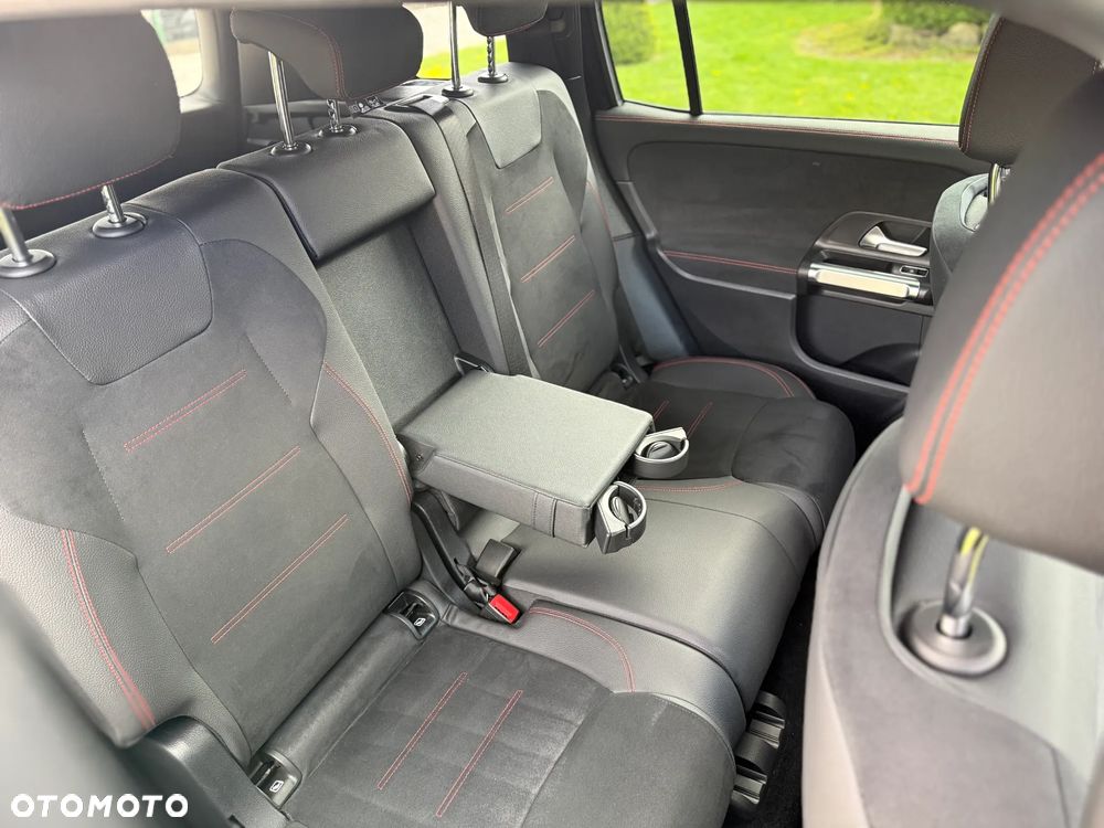Mercedes-Benz GLB 200 d 8G-DCT AMG Line - 24