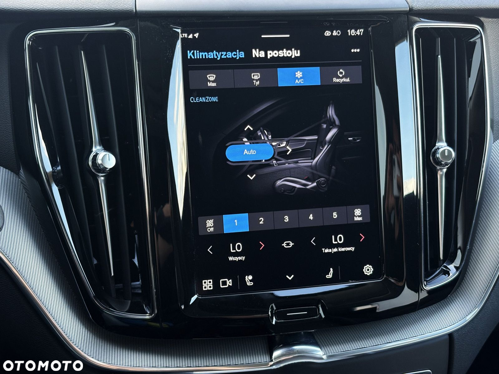 Volvo XC 60 - 13
