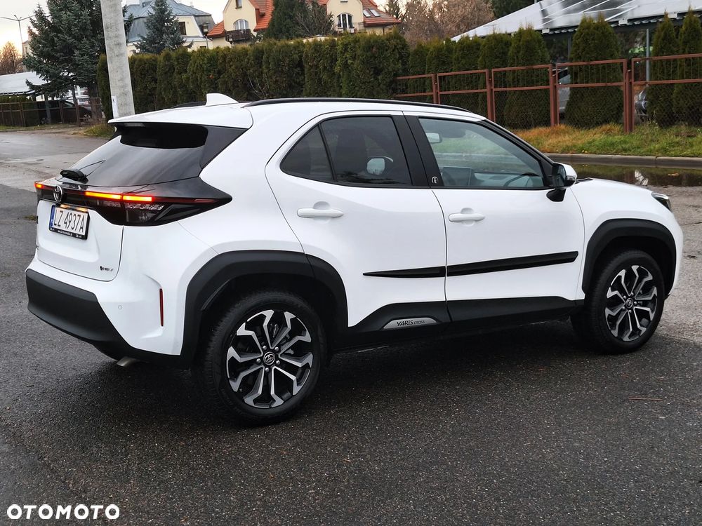 Toyota Yaris Cross 130 1.5 VVT-i Team Deutschland - 4