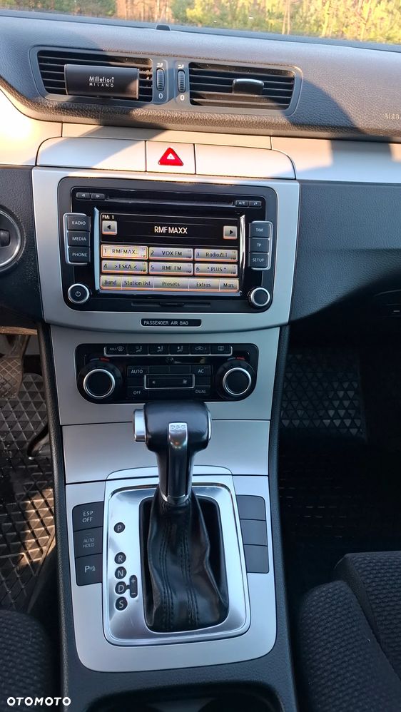 Volkswagen Passat 2.0 TDI Comfortline DSG - 20