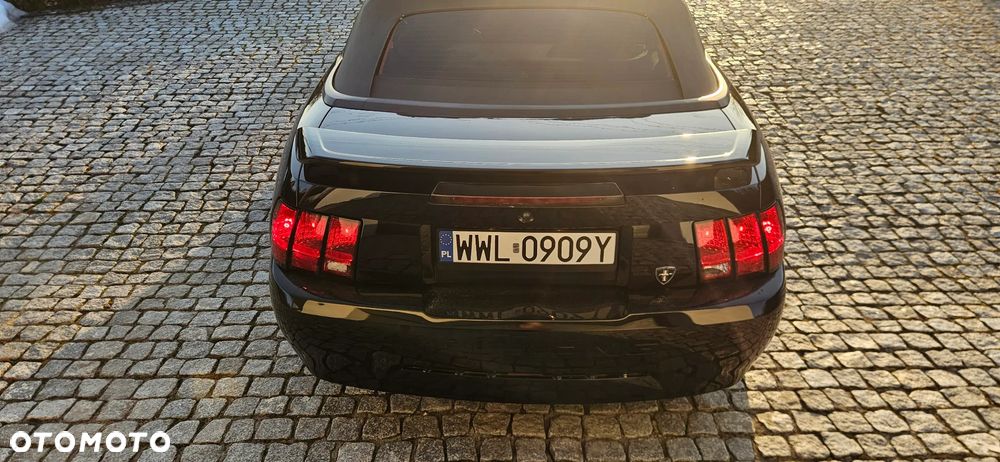Ford Mustang - 21