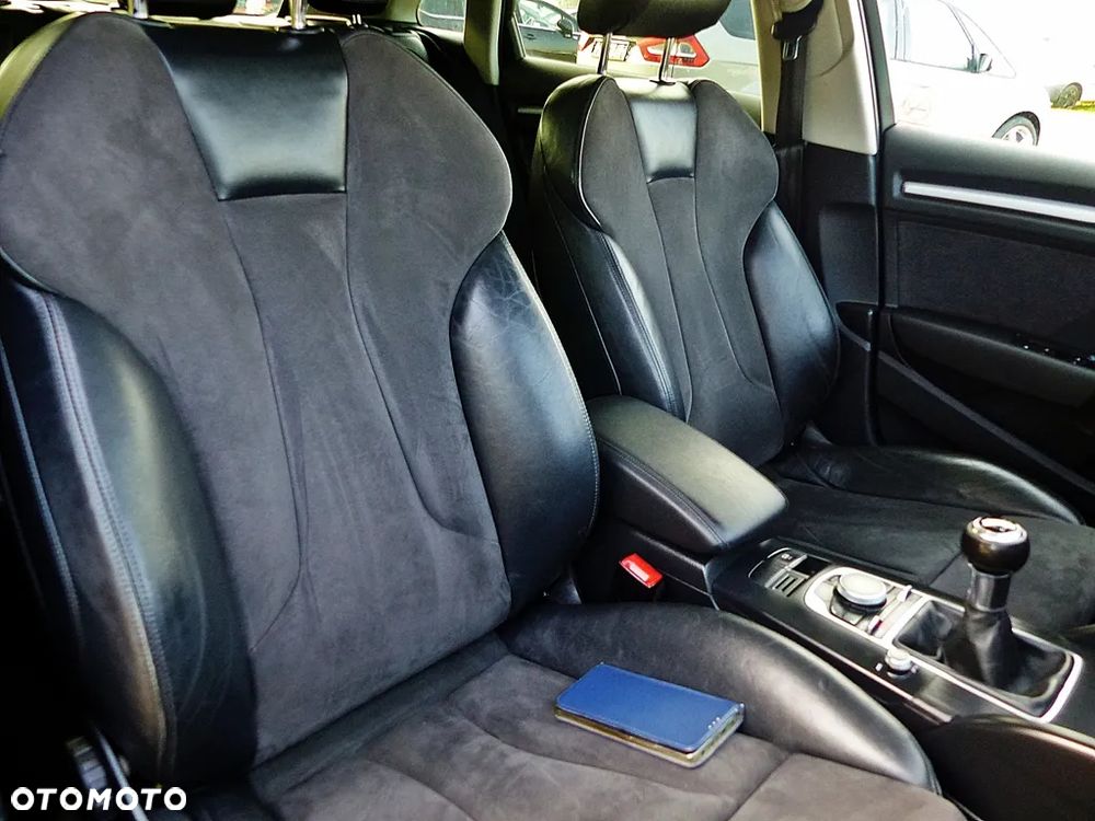Audi A3 Sportback 2.0 TDI S line Sportpaket - 28