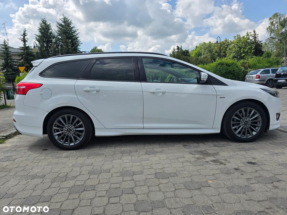 Ford Focus 1.5 EcoBoost ST-Line Black ASS - 2