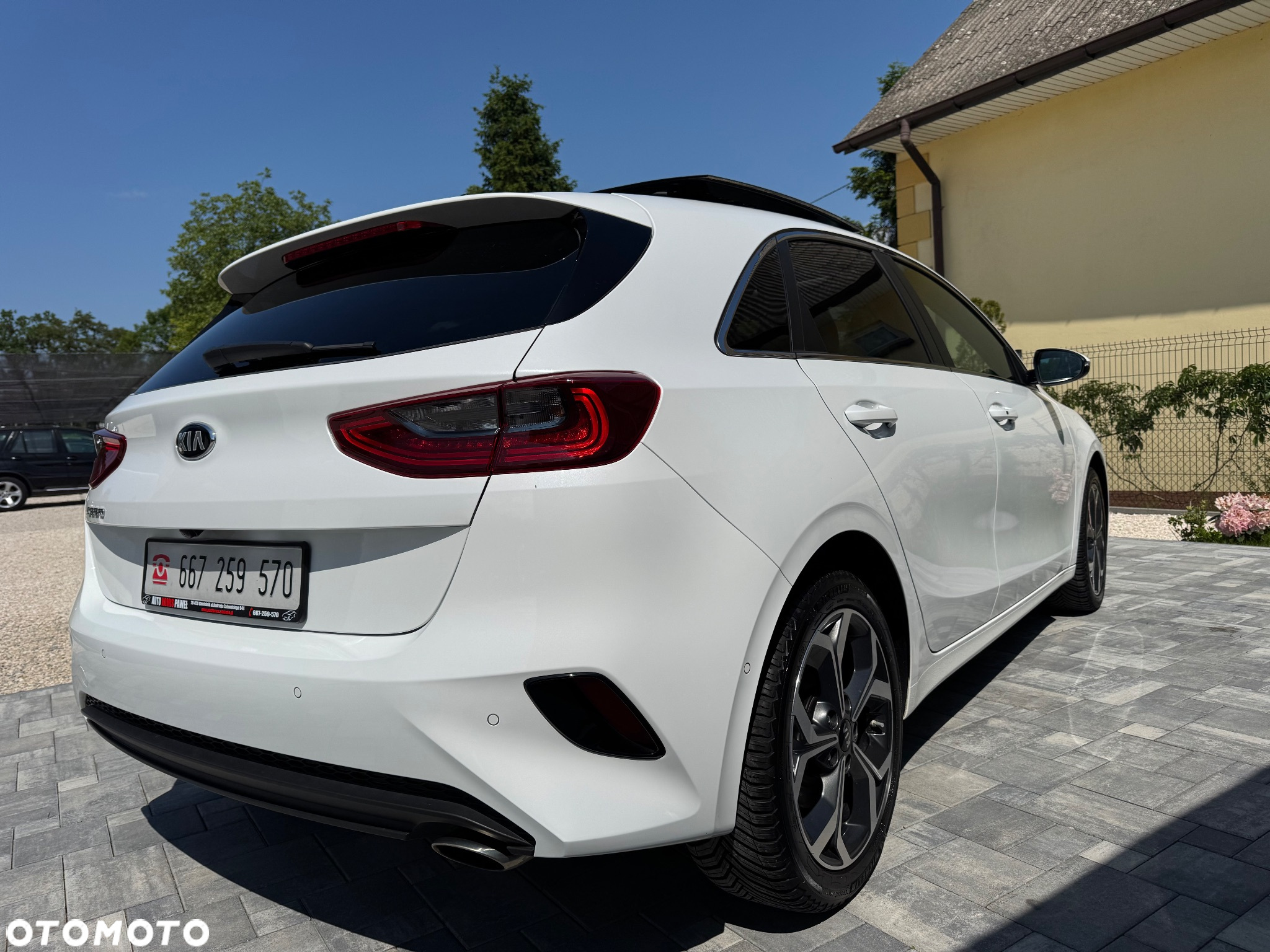 Kia Ceed 1.4 T-GDI OPF Platinum Edition - 14